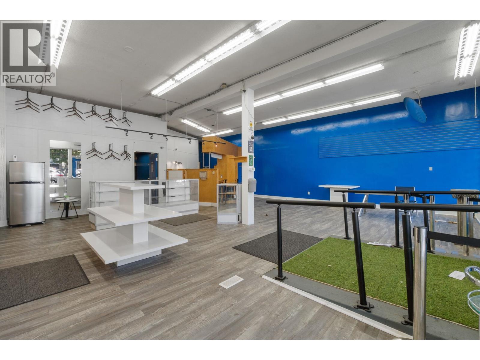 22344 Lougheed Highway, Maple Ridge, British Columbia V2X 2T4 - Photo 6 - C8071050