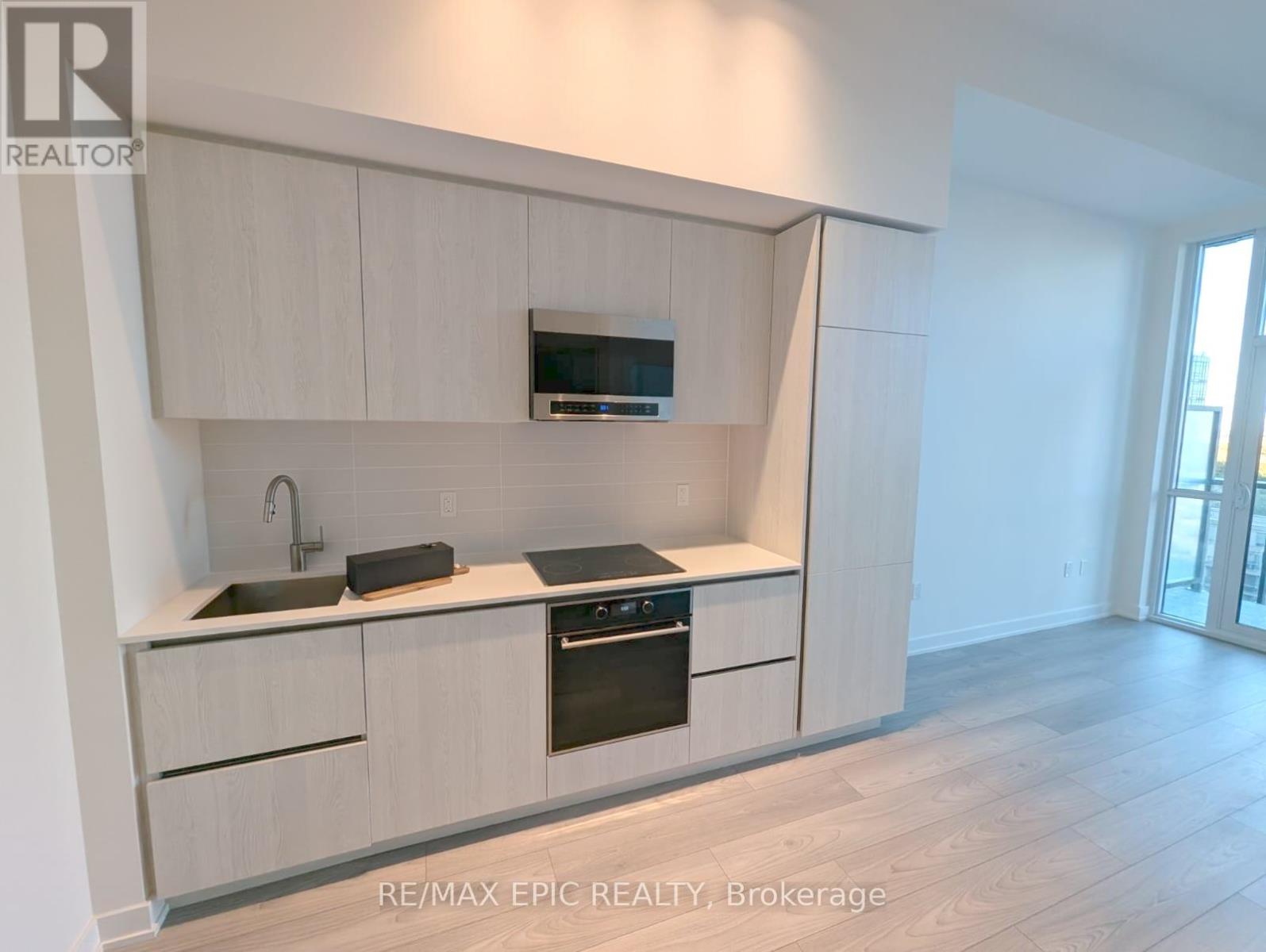 906s - 110 Broadway Avenue, Toronto, Ontario  M4P 1V7 - Photo 2 - C12481087