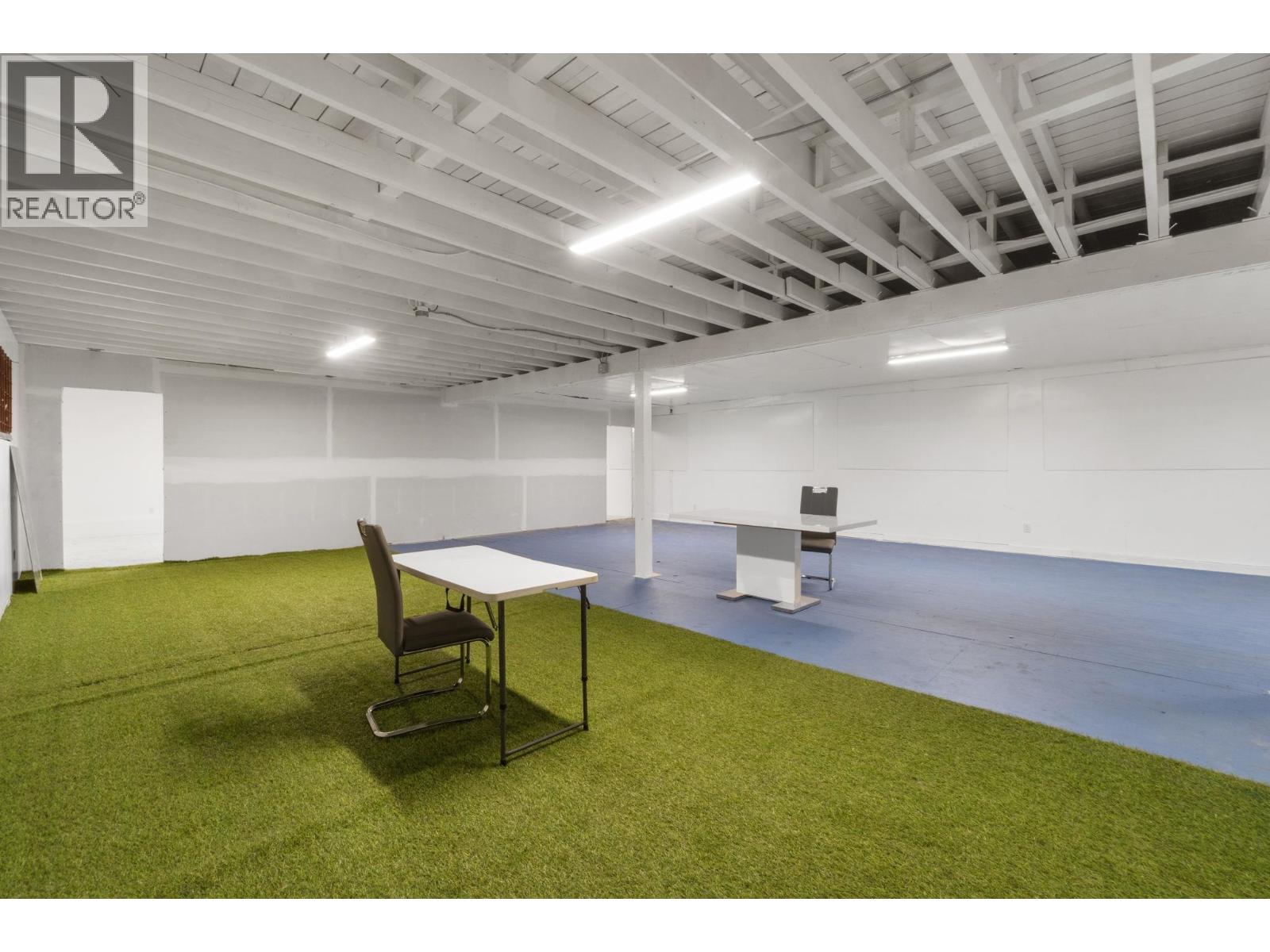 22344 Lougheed Highway, Maple Ridge, British Columbia V2X 2T4 - Photo 18 - C8071050