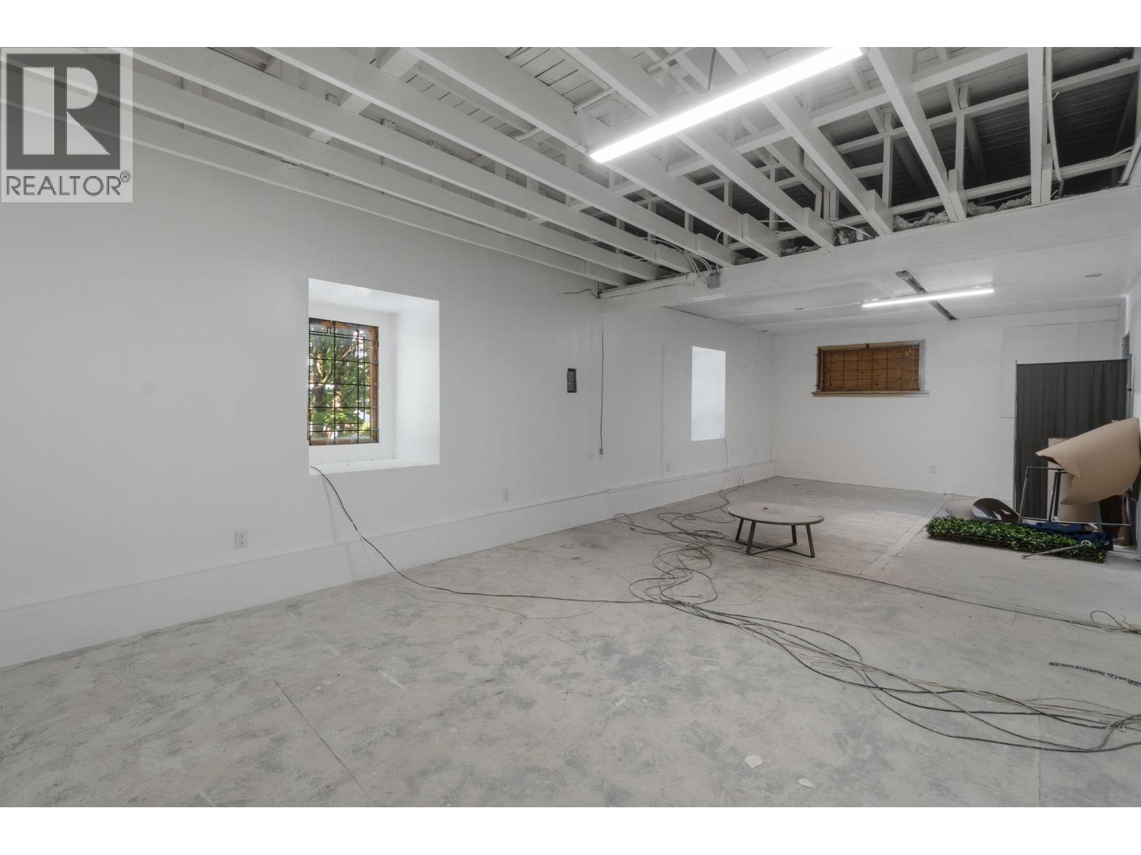 22344 Lougheed Highway, Maple Ridge, British Columbia V2X 2T4 - Photo 21 - C8071050