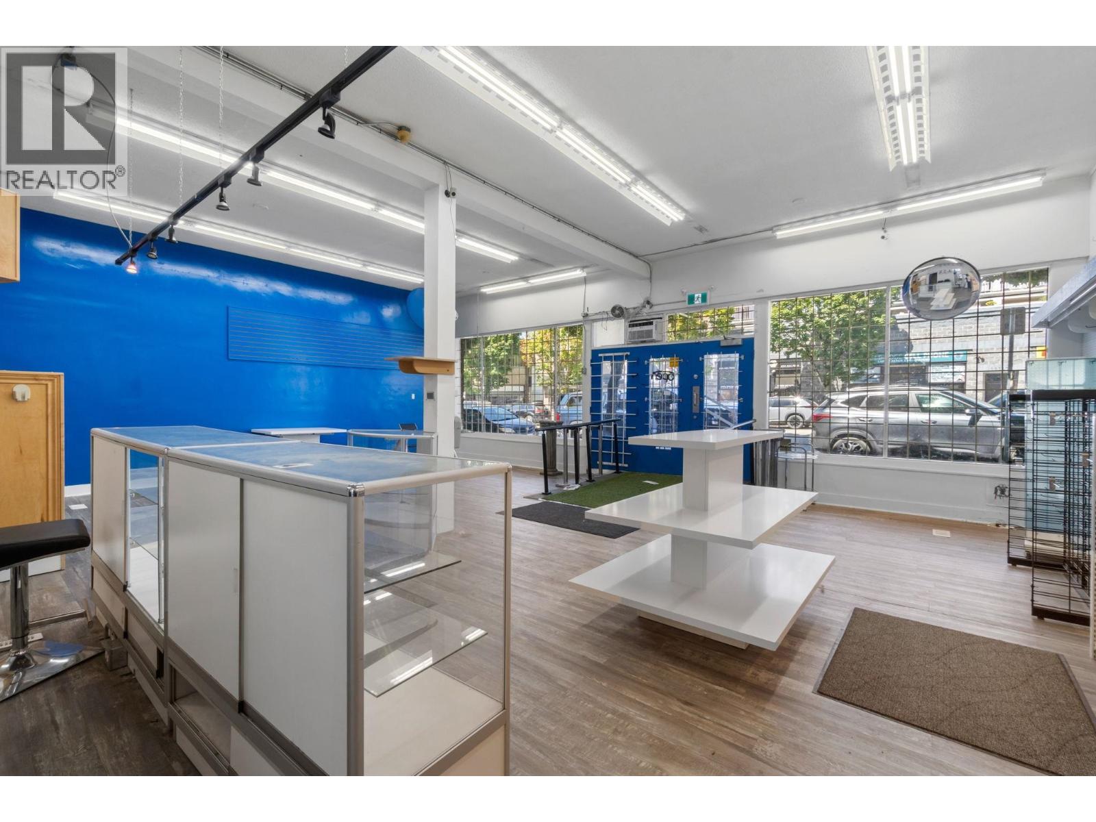 22344 Lougheed Highway, Maple Ridge, British Columbia V2X 2T4 - Photo 5 - C8071050