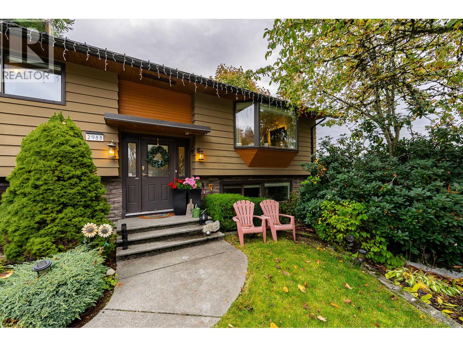 2988 Fleet Street, Coquitlam, British Columbia  V3C 3R8 - Photo 2 - R3061534