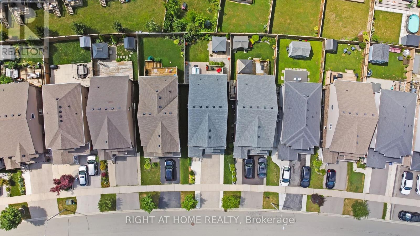 211 Hardcastle Drive, Cambridge, Ontario  N1S 0A8 - Photo 37 - X12484123