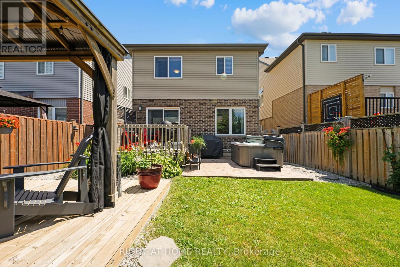 211 Hardcastle Drive, Cambridge, Ontario  N1S 0A8 - Photo 34 - X12484123