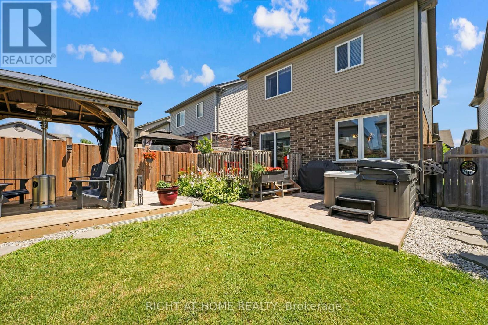 211 Hardcastle Drive, Cambridge, Ontario  N1S 0A8 - Photo 33 - X12484123