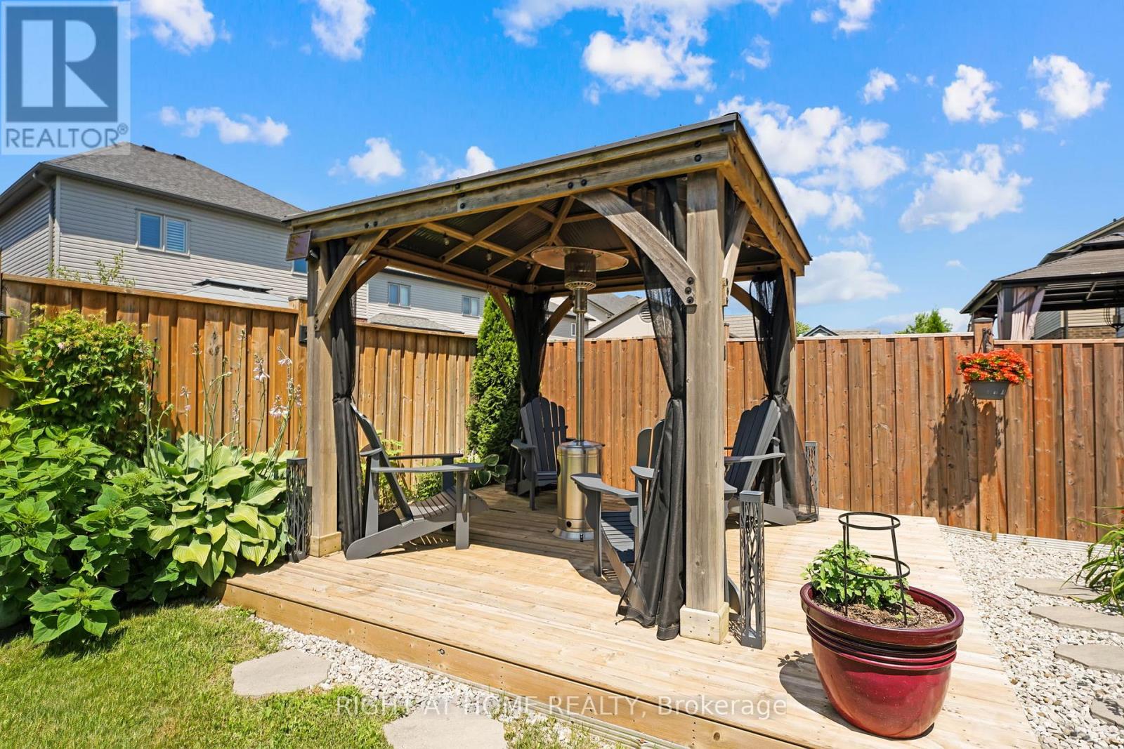 211 Hardcastle Drive, Cambridge, Ontario  N1S 0A8 - Photo 35 - X12484123