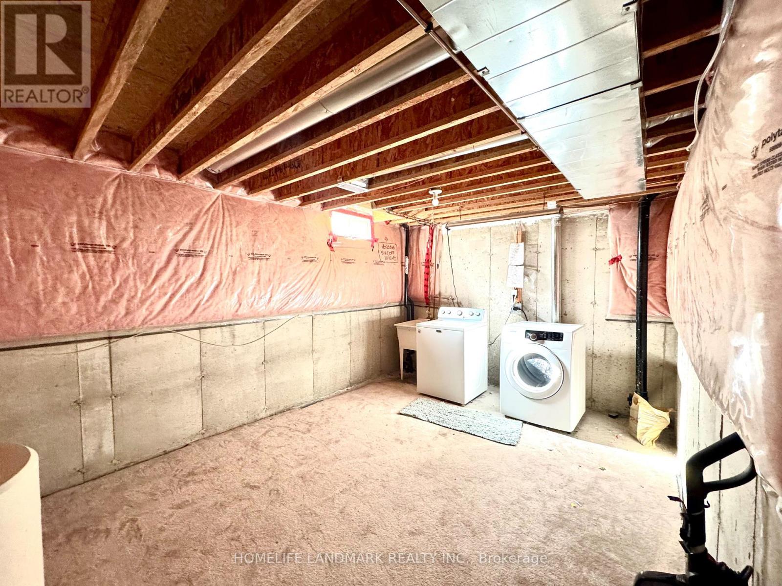 113 Mynden Way, Newmarket, Ontario  L3X 3B7 - Photo 13 - N12484318