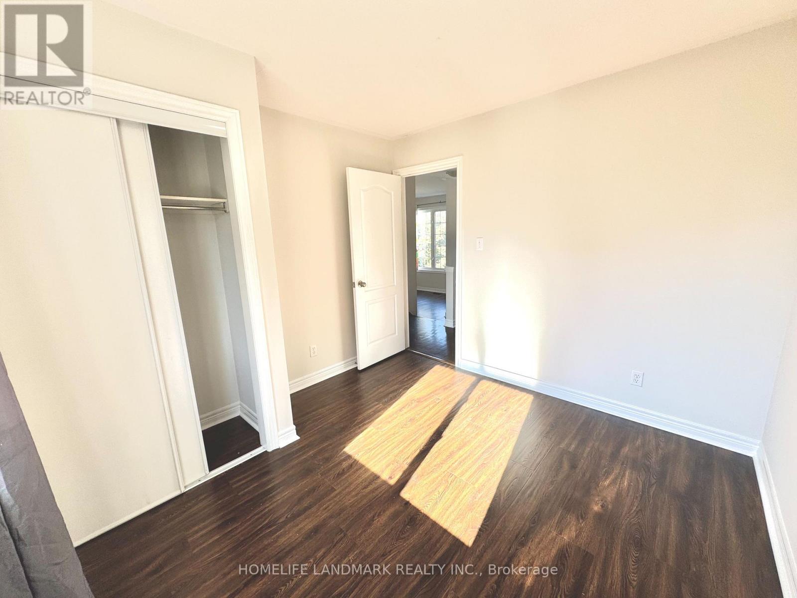 113 Mynden Way, Newmarket, Ontario  L3X 3B7 - Photo 5 - N12484318