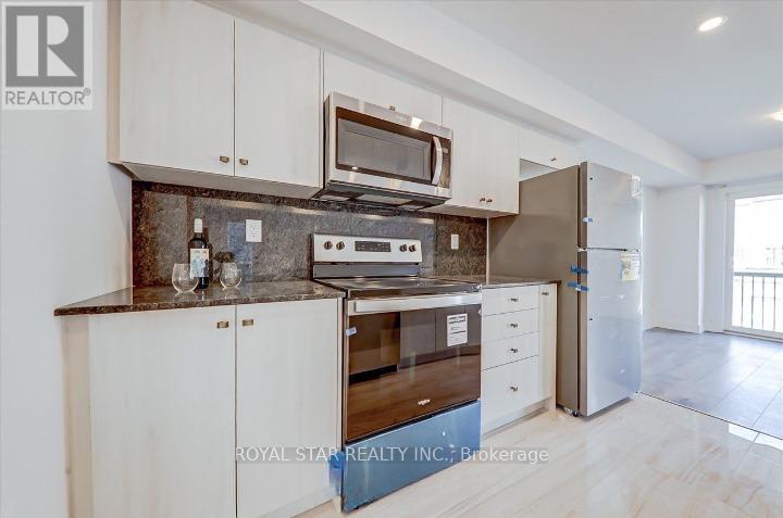 2 - 14 Pumpkin Cor Crescent, Barrie (Innis-Shore), Ontario  L9J 0C2 - Photo 15 - S12484405