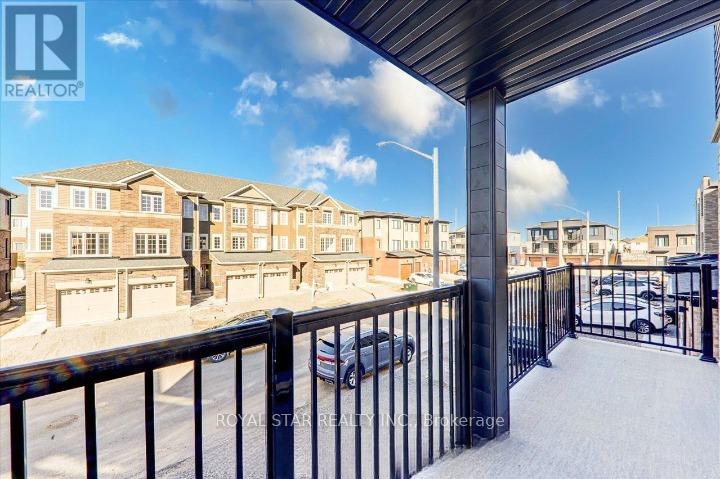 2 - 14 Pumpkin Cor Crescent, Barrie (Innis-Shore), Ontario  L9J 0C2 - Photo 17 - S12484405
