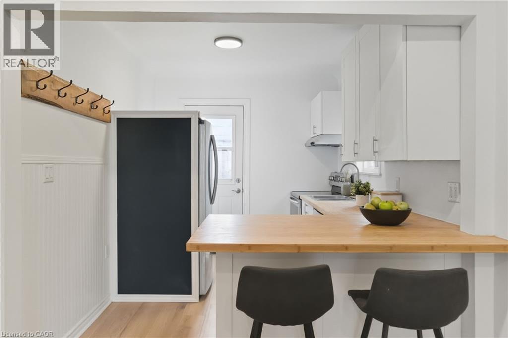 78 Delena Avenue N, Hamilton, Ontario  L8H 6B7 - Photo 3 - 40782532