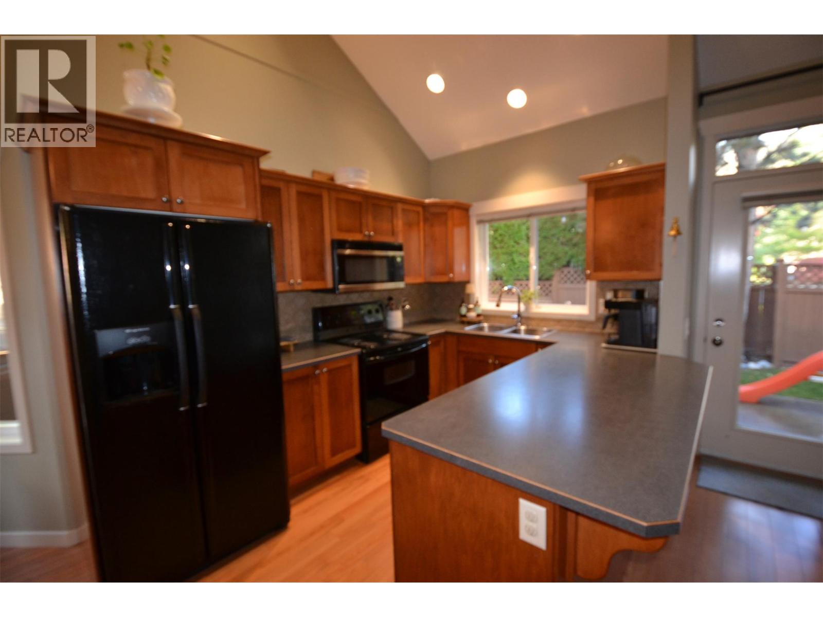 1450 Rose Meadow Drive Unit# 10, West Kelowna, British Columbia  V1Z 4A4 - Photo 3 - 10366717