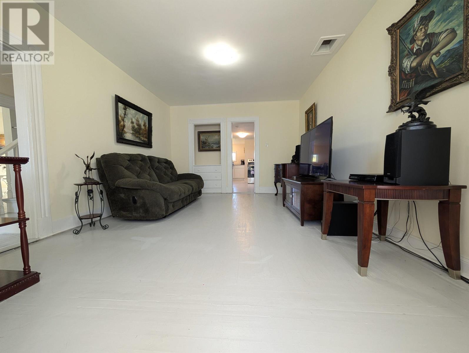 200 Argyle Street, Yarmouth, Nova Scotia  B5A 3X3 - Photo 16 - 202523478