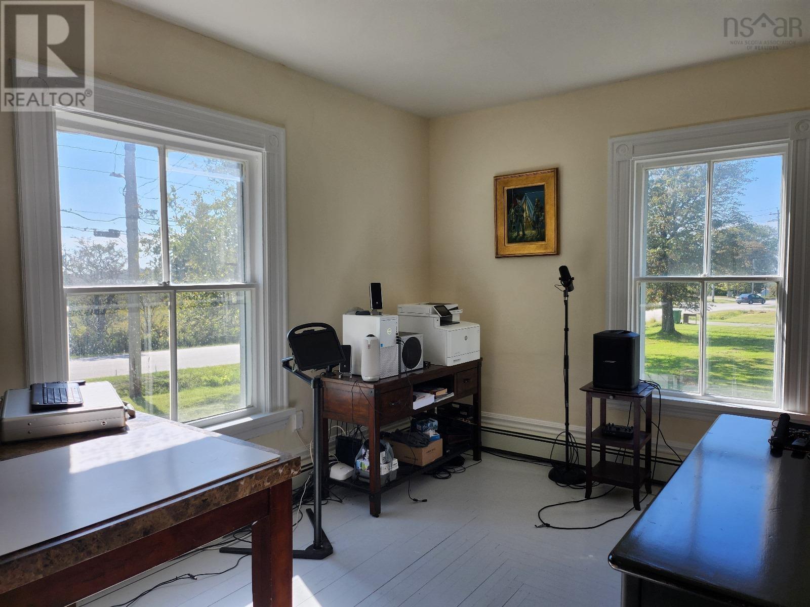 200 Argyle Street, Yarmouth, Nova Scotia  B5A 3X3 - Photo 6 - 202523478