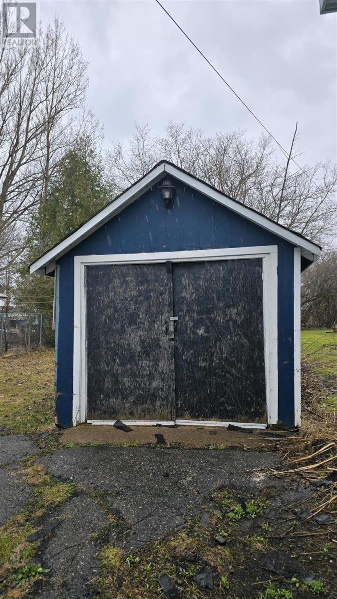 45 Algoma Ave, Sault Ste Marie, Ontario  P6B 2P6 - Photo 4 - SM253038