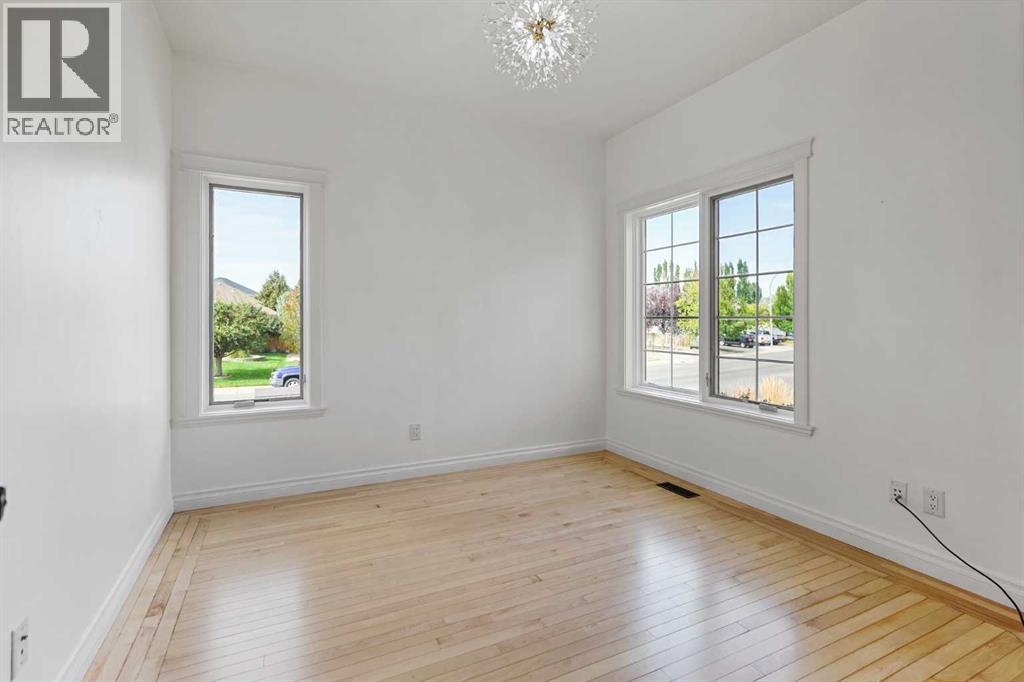 4 Heritage Point W, Lethbridge, Alberta  T1K 7Z4 - Photo 21 - A2261133