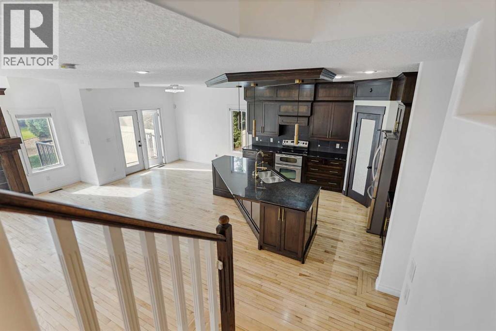 4 Heritage Point W, Lethbridge, Alberta  T1K 7Z4 - Photo 13 - A2261133