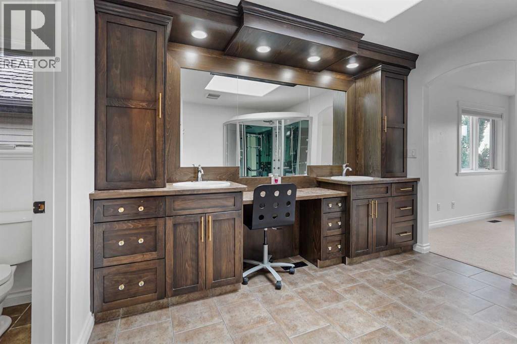 4 Heritage Point W, Lethbridge, Alberta  T1K 7Z4 - Photo 26 - A2261133