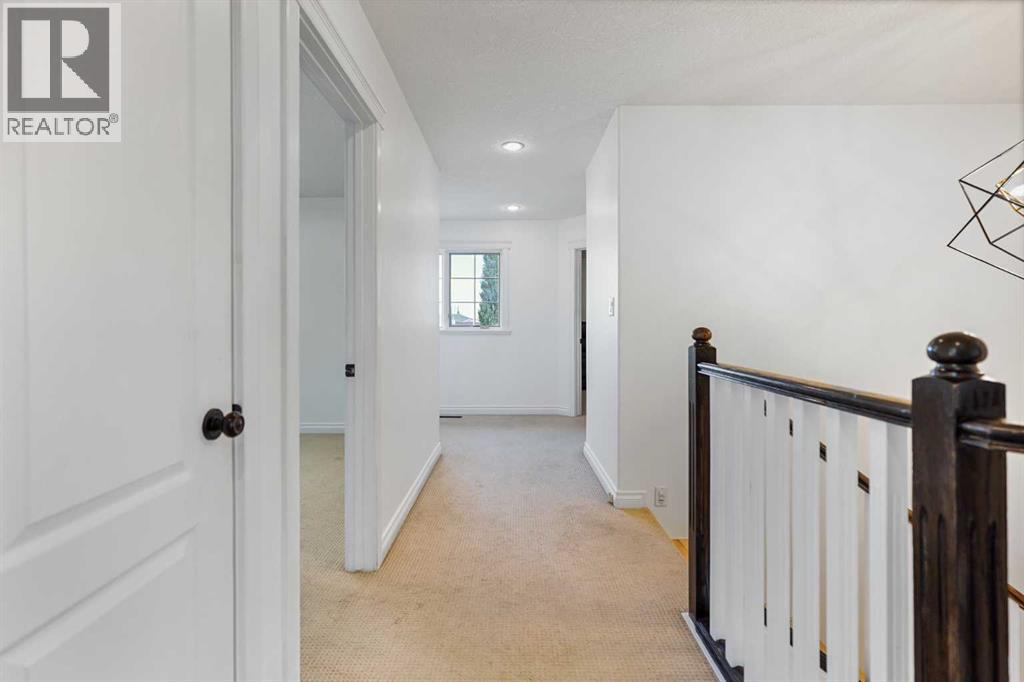 4 Heritage Point W, Lethbridge, Alberta  T1K 7Z4 - Photo 22 - A2261133