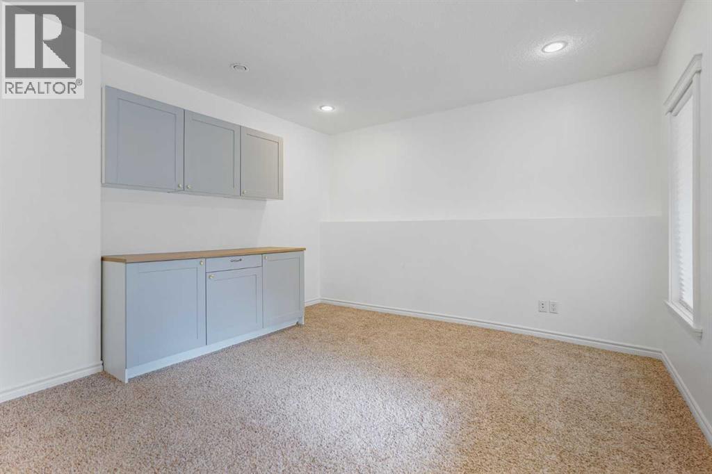 4 Heritage Point W, Lethbridge, Alberta  T1K 7Z4 - Photo 40 - A2261133