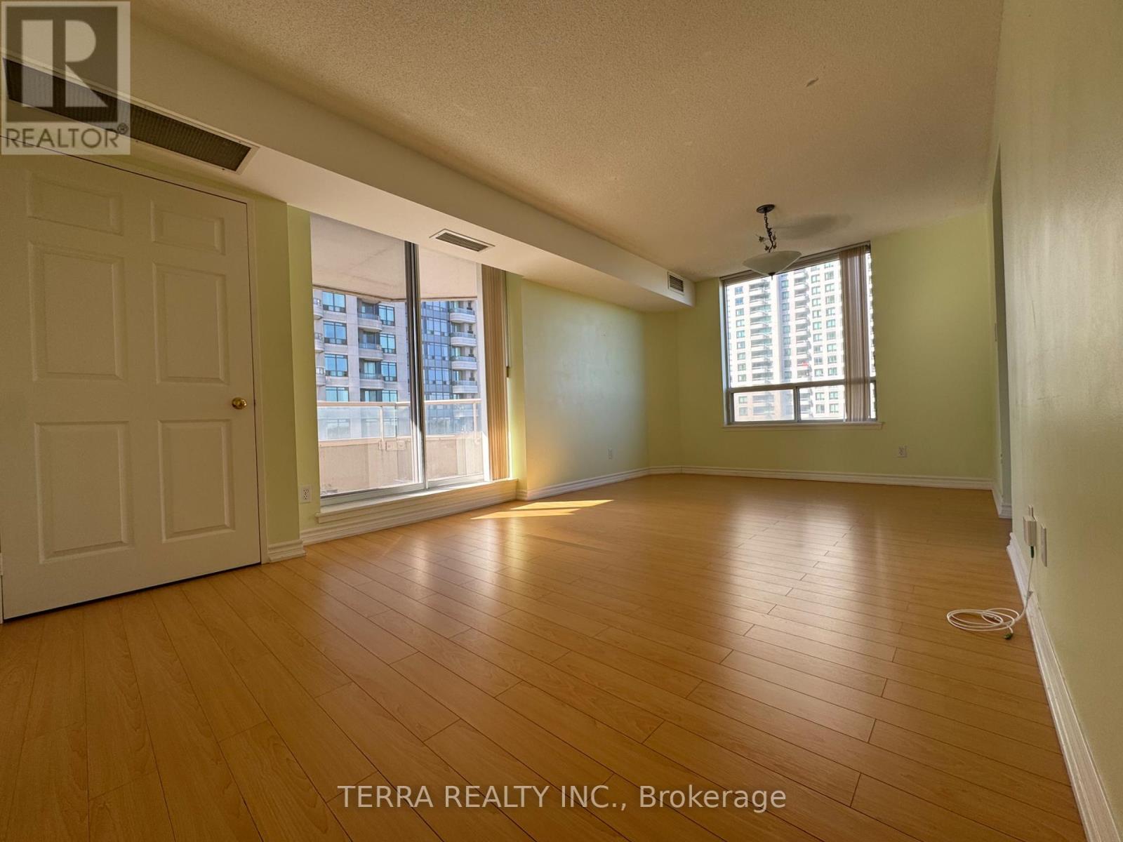 1210 - 18 Hillcrest Avenue, Toronto, Ontario  M2N 6T5 - Photo 11 - C12482551