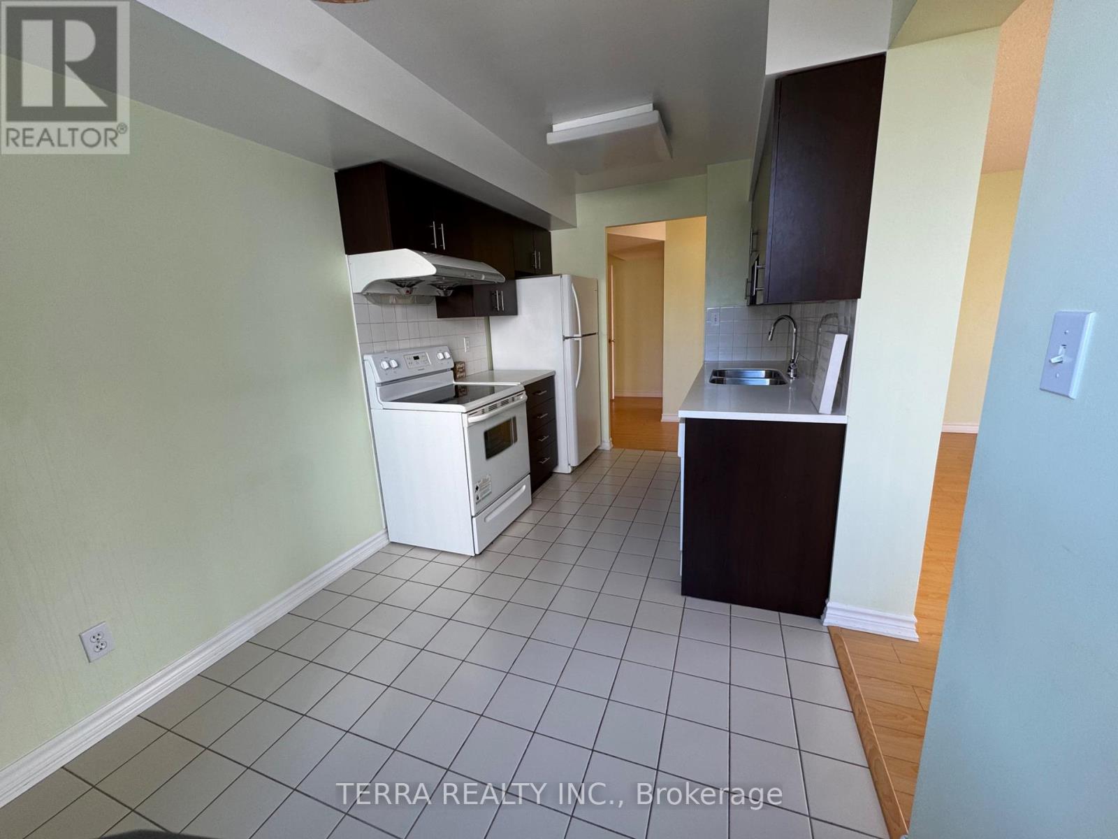 1210 - 18 Hillcrest Avenue, Toronto, Ontario  M2N 6T5 - Photo 9 - C12482551