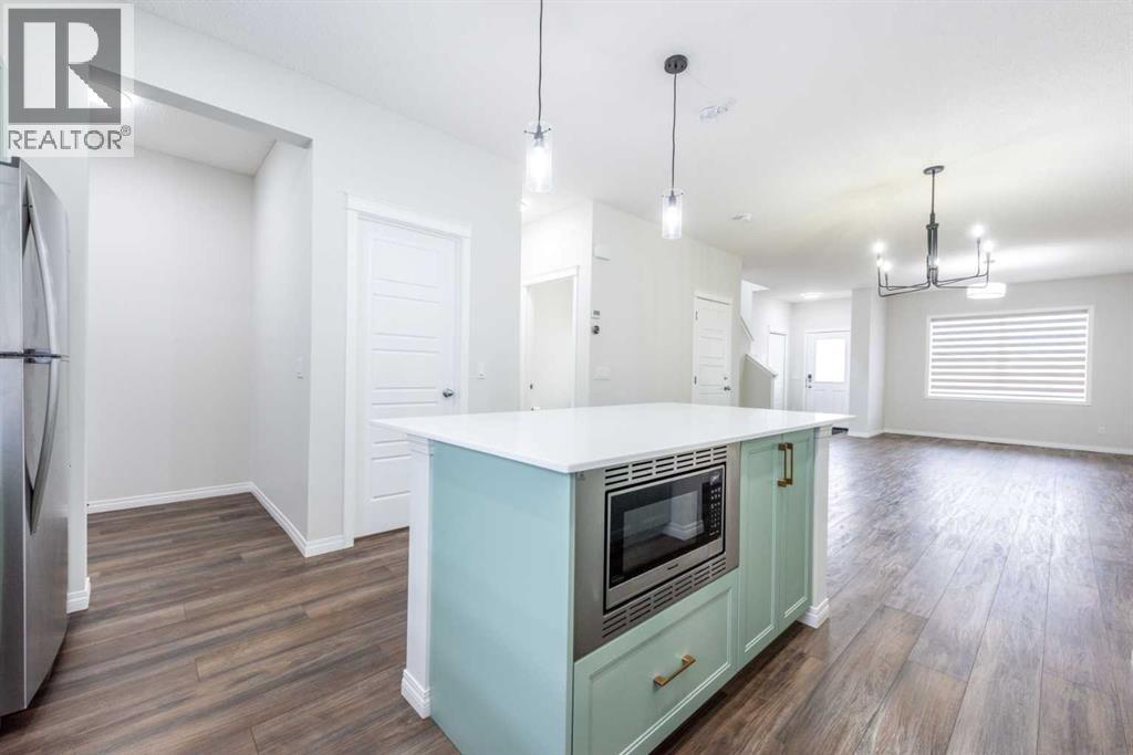 138 Legacy Reach Common Se, Calgary, Alberta  T2X 4G9 - Photo 10 - A2261844