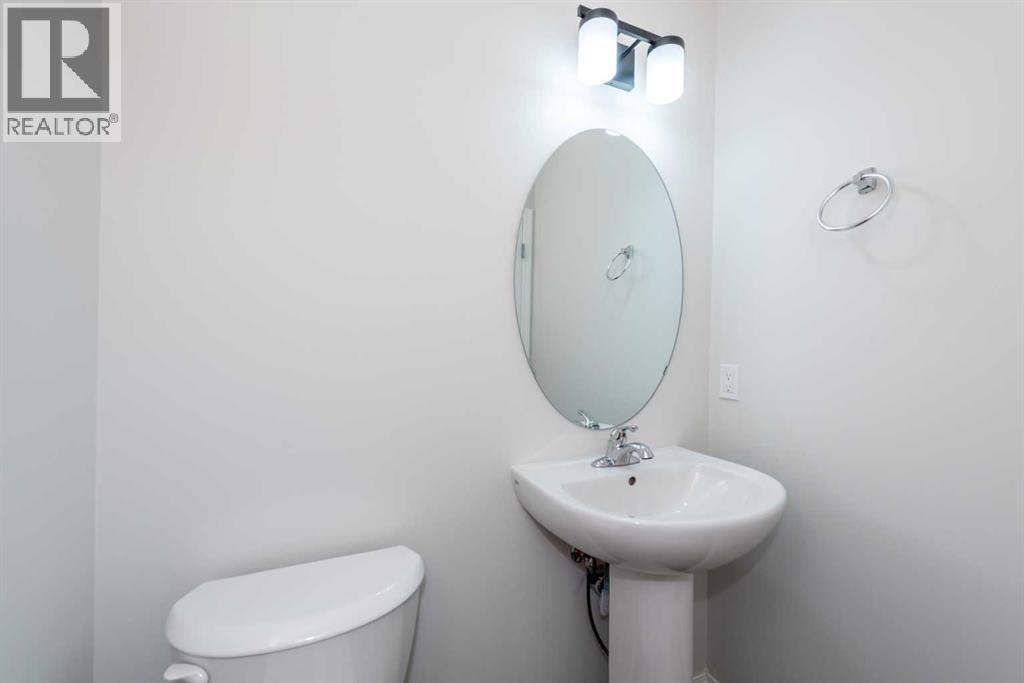 138 Legacy Reach Common Se, Calgary, Alberta  T2X 4G9 - Photo 15 - A2261844