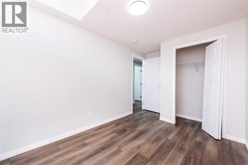 138 Legacy Reach Common Se, Calgary, Alberta  T2X 4G9 - Photo 35 - A2261844