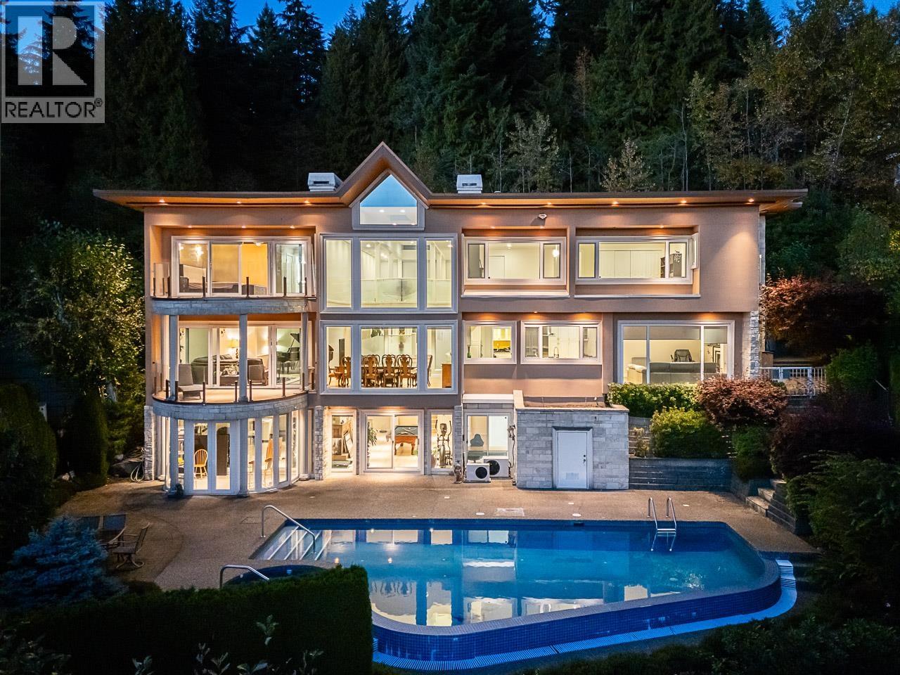 1562 PINECREST DRIVE, west vancouver, British Columbia