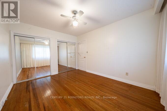 443 Atwater Avenue, Mississauga, Ontario  L5G 2A4 - Photo 14 - W12484313