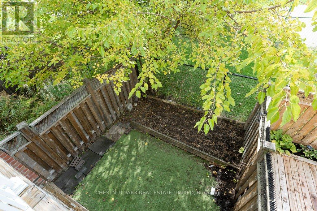 35 Mantello Drive, Toronto, Ontario  M3J 0H6 - Photo 12 - W12484315