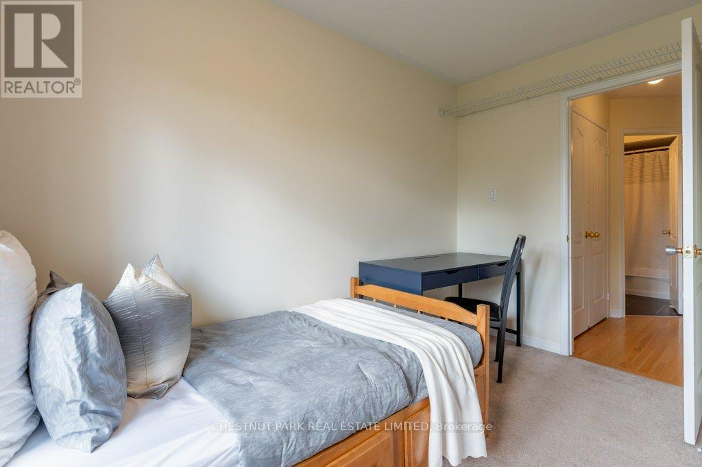 35 Mantello Drive, Toronto, Ontario  M3J 0H6 - Photo 21 - W12484315