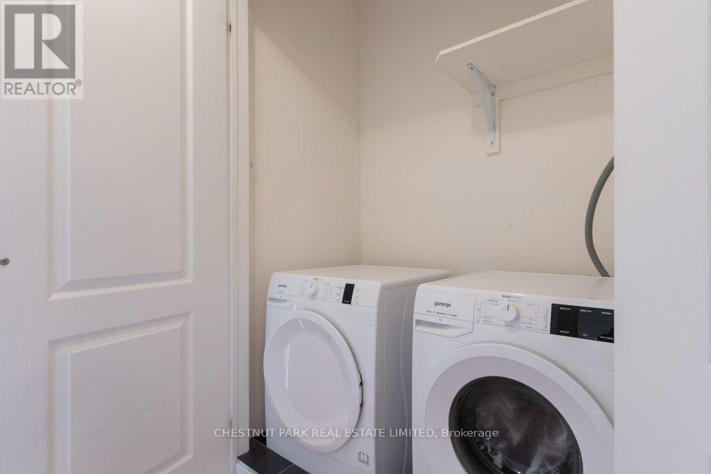 35 Mantello Drive, Toronto, Ontario  M3J 0H6 - Photo 25 - W12484315