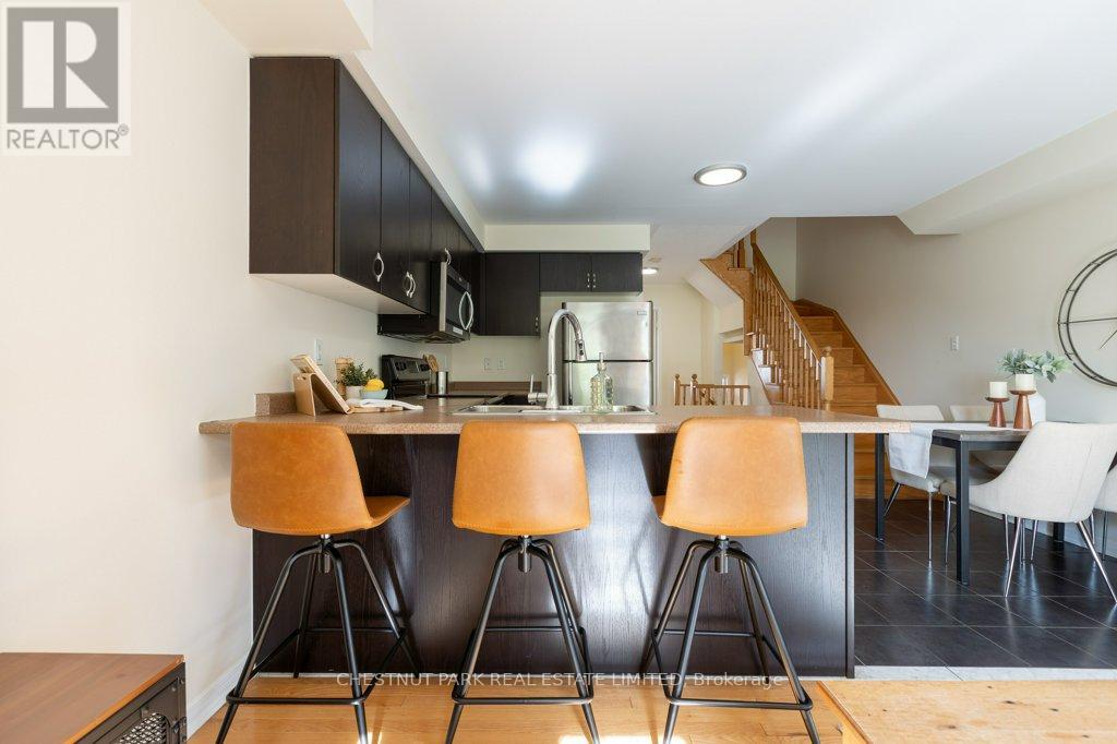 35 Mantello Drive, Toronto, Ontario  M3J 0H6 - Photo 6 - W12484315