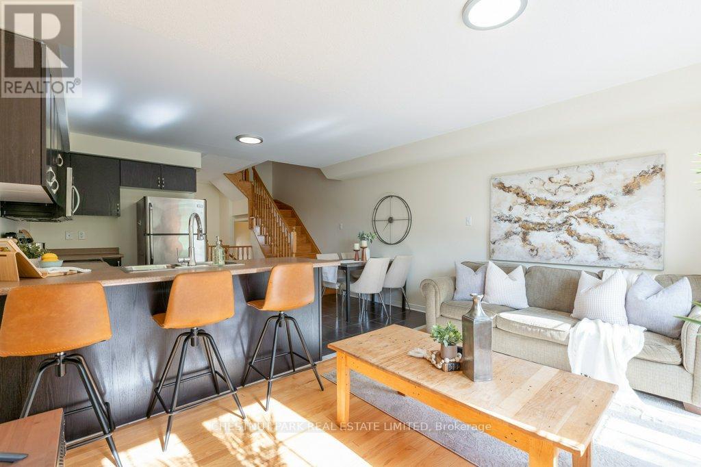 35 Mantello Drive, Toronto, Ontario  M3J 0H6 - Photo 7 - W12484315