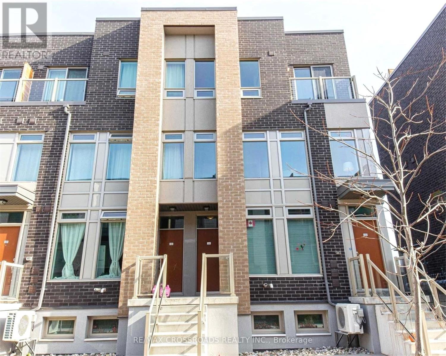 244 - 19 APPLEWOOD LANE, Toronto, Ontario