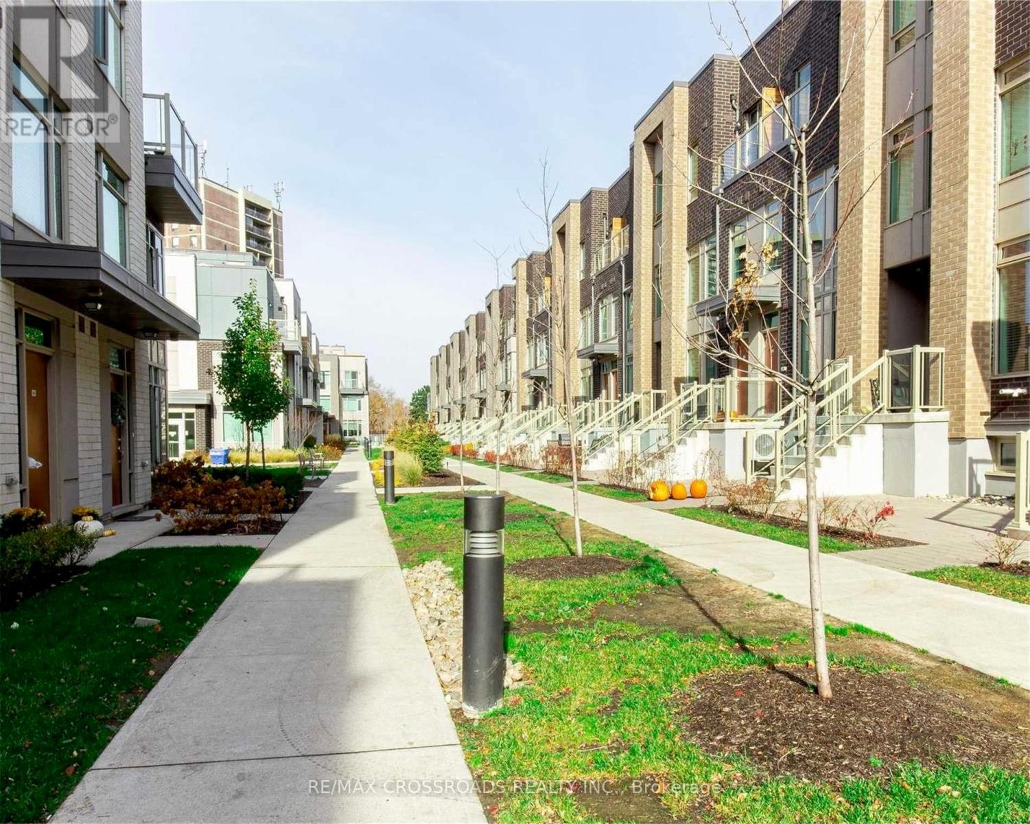 244 - 19 Applewood Lane, Toronto, Ontario  M9C 0C1 - Photo 18 - W12484321