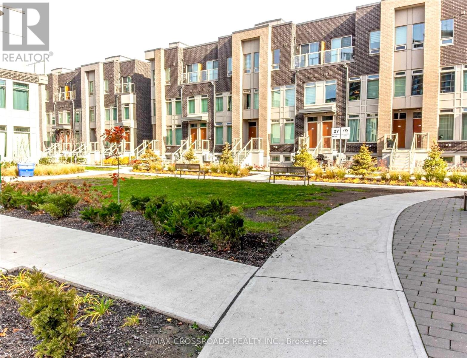 244 - 19 Applewood Lane, Toronto, Ontario  M9C 0C1 - Photo 19 - W12484321