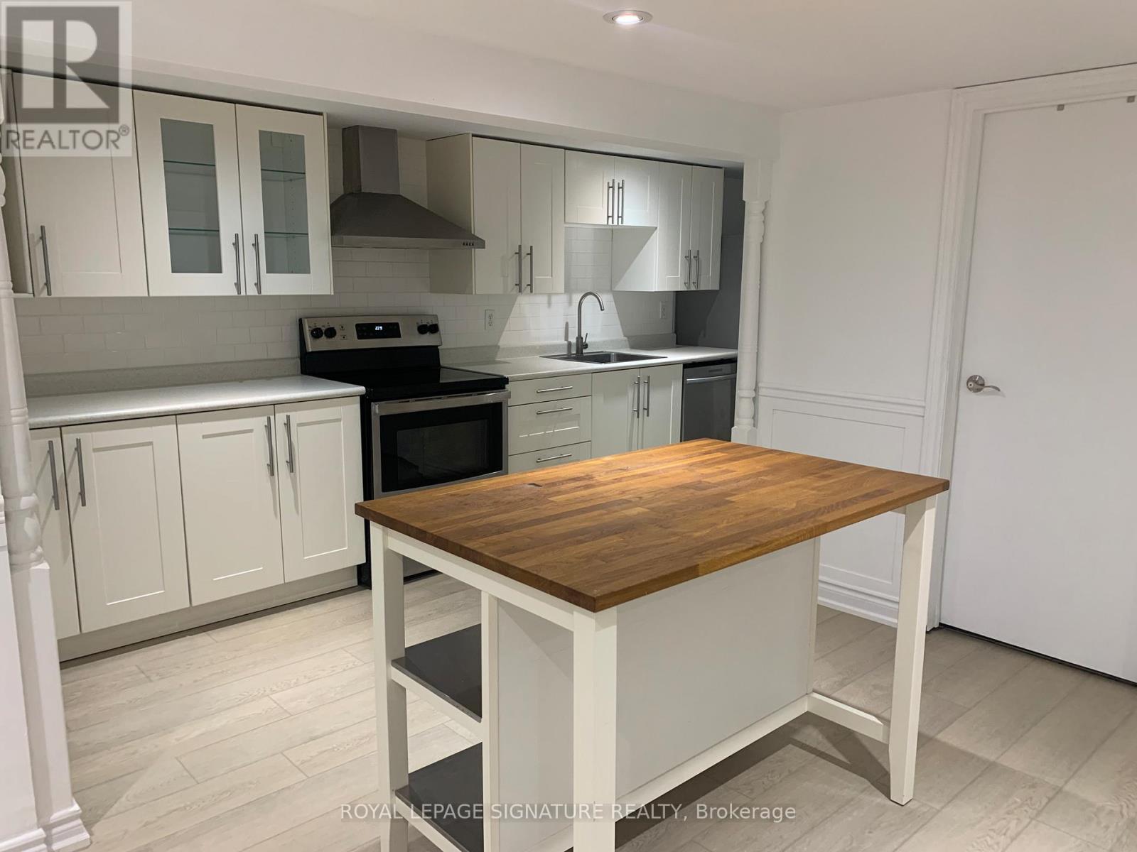 34 Stevens Crescent, Halton Hills, Ontario  L7G 1B6 - Photo 4 - W12484330