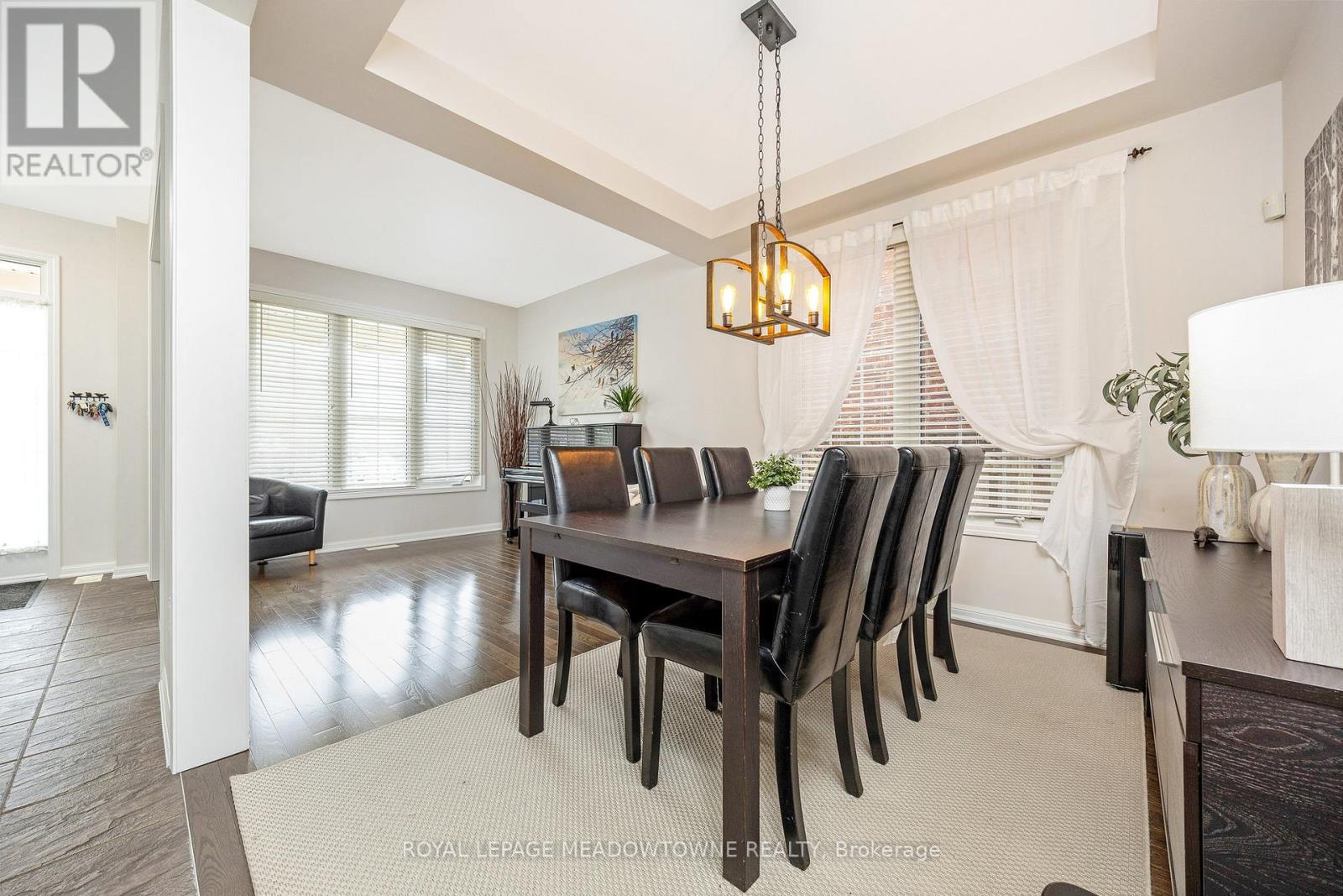 319 Silver Court, Milton, Ontario  L9T 0N6 - Photo 12 - W12484345