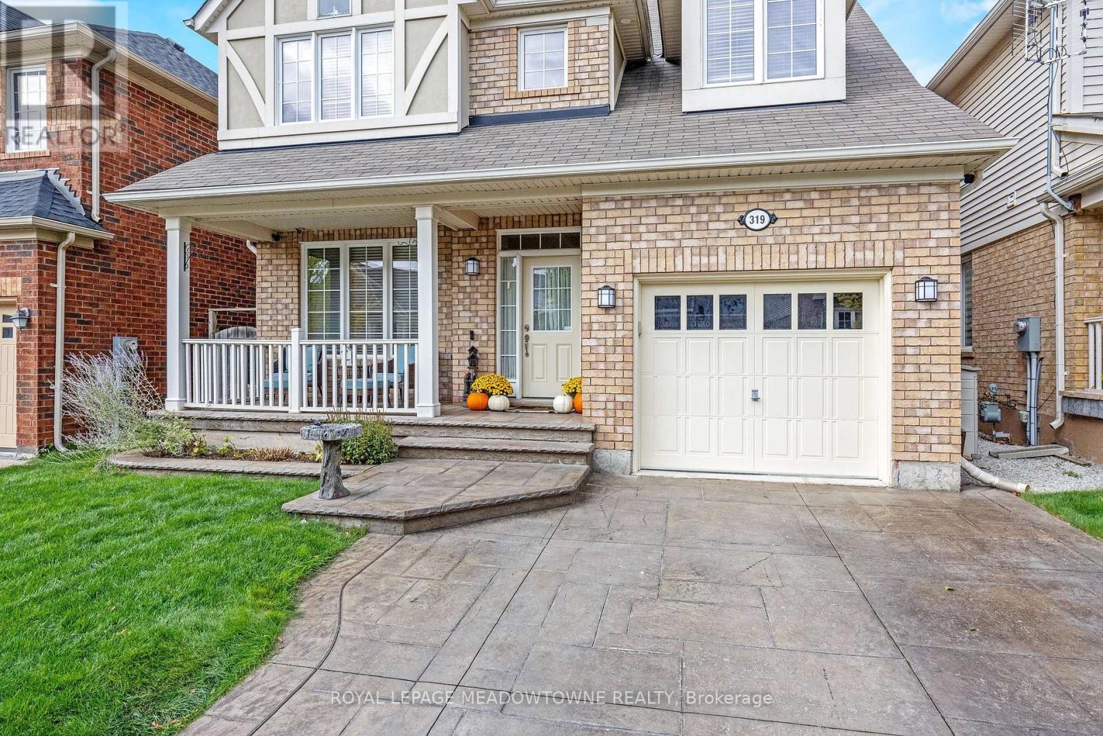 319 Silver Court, Milton, Ontario  L9T 0N6 - Photo 2 - W12484345