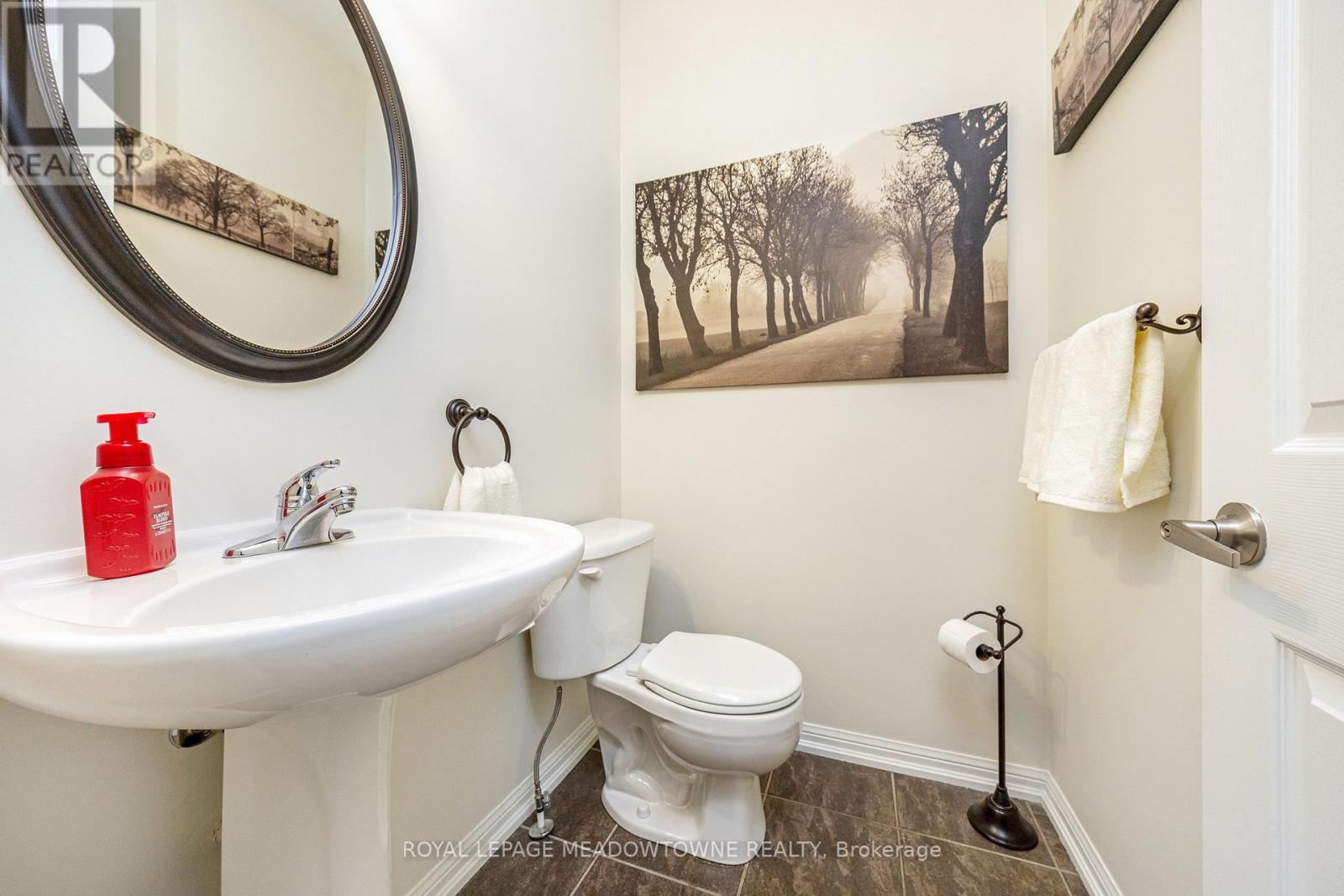 319 Silver Court, Milton, Ontario  L9T 0N6 - Photo 23 - W12484345