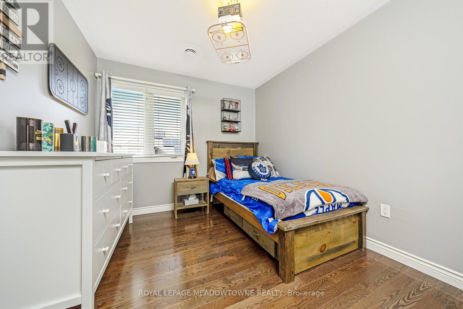 319 Silver Court, Milton, Ontario  L9T 0N6 - Photo 31 - W12484345