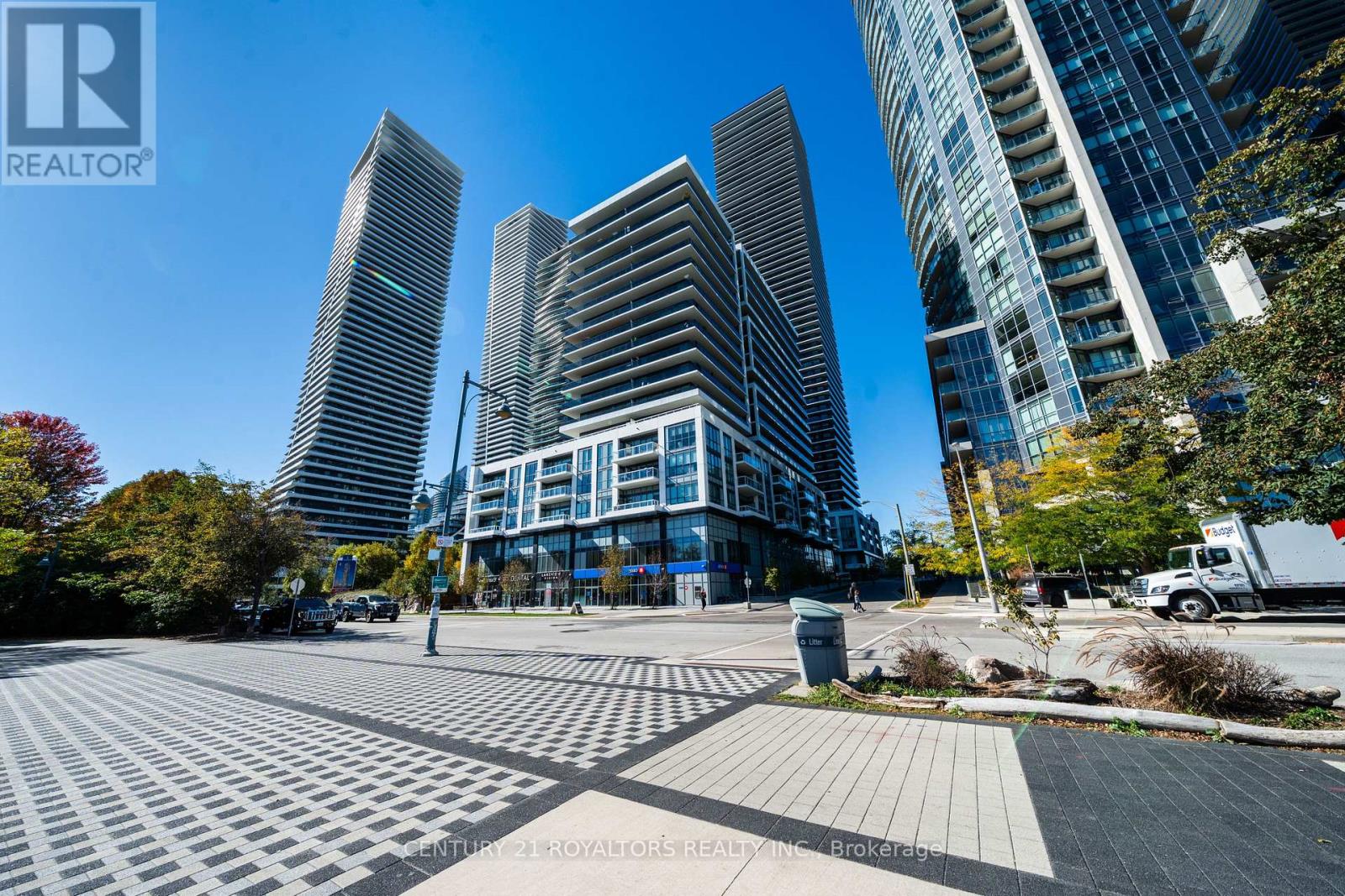 1402 - 70 ANNIE CRAIG DRIVE, Toronto, Ontario