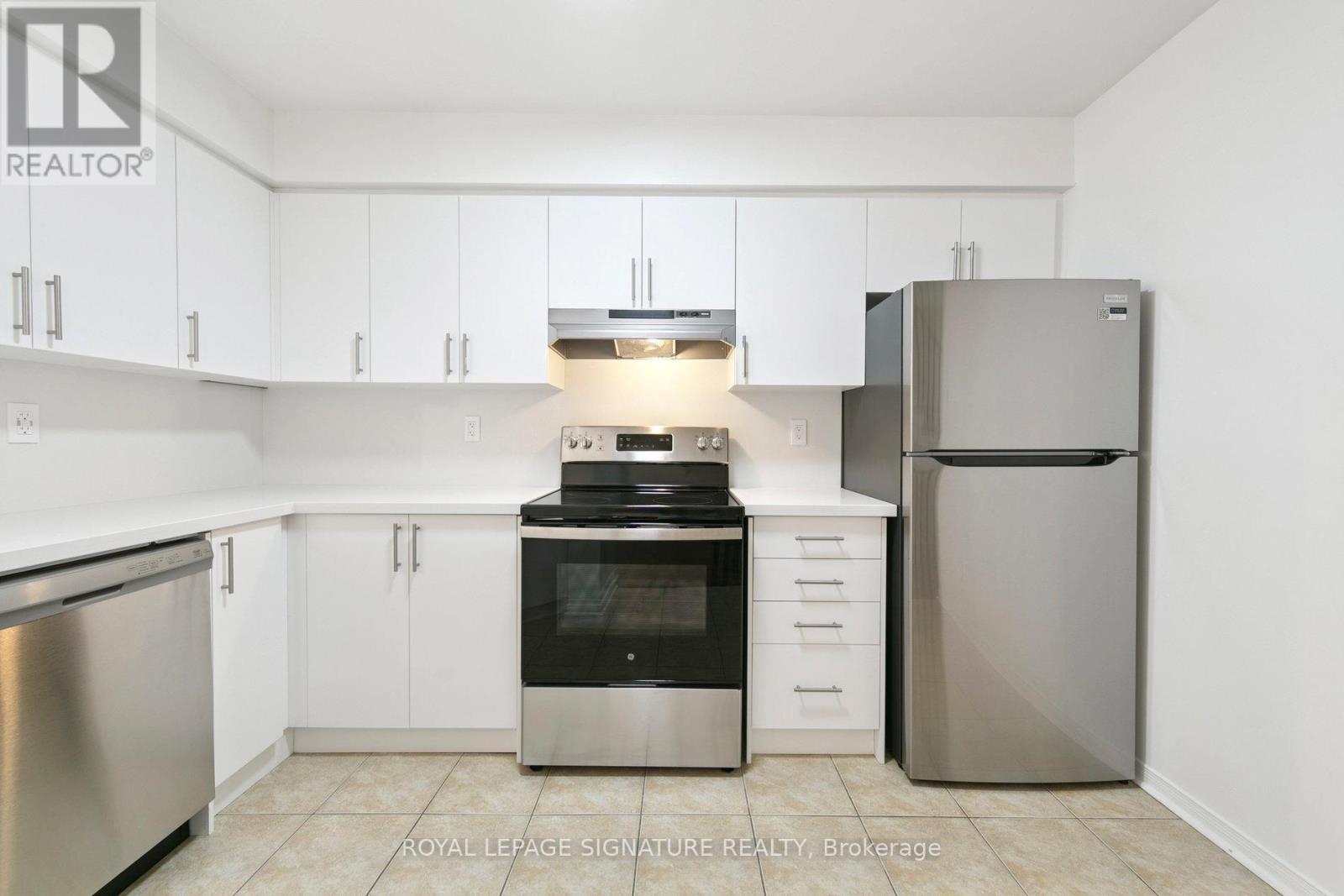 49 - 3150 Erin Centre Boulevard, Mississauga, Ontario  L5M 7Z2 - Photo 3 - W12484388