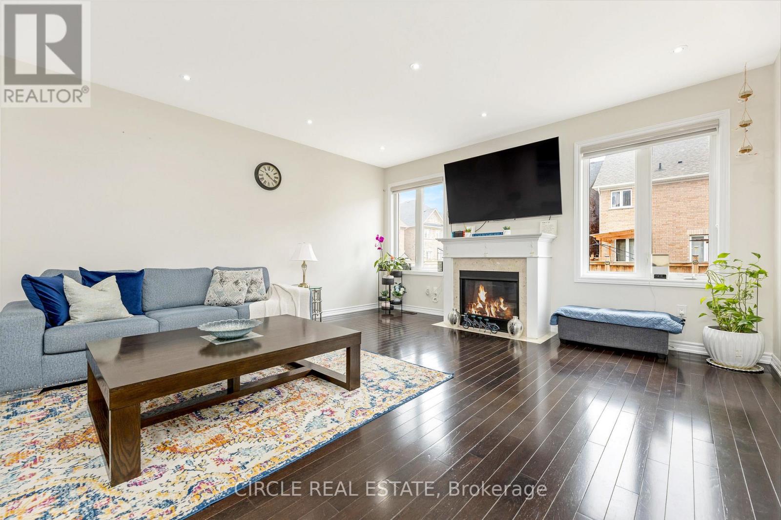 Above Ground Unit - 9 Brethby Street, Caledon, Ontario  L7C 3W2 - Photo 10 - W12484412