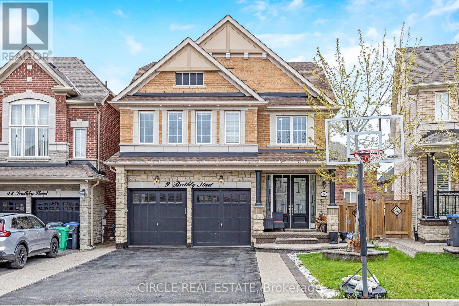 Above Ground Unit - 9 Brethby Street, Caledon, Ontario  L7C 3W2 - Photo 2 - W12484412