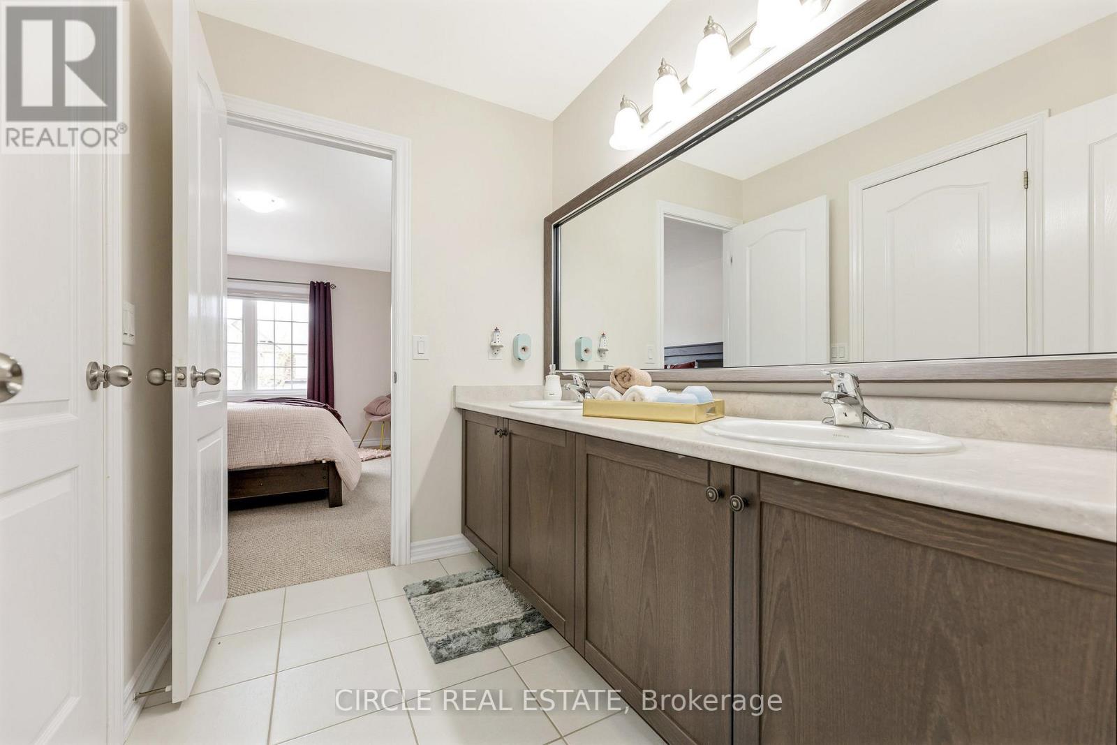 Above Ground Unit - 9 Brethby Street, Caledon, Ontario  L7C 3W2 - Photo 24 - W12484412