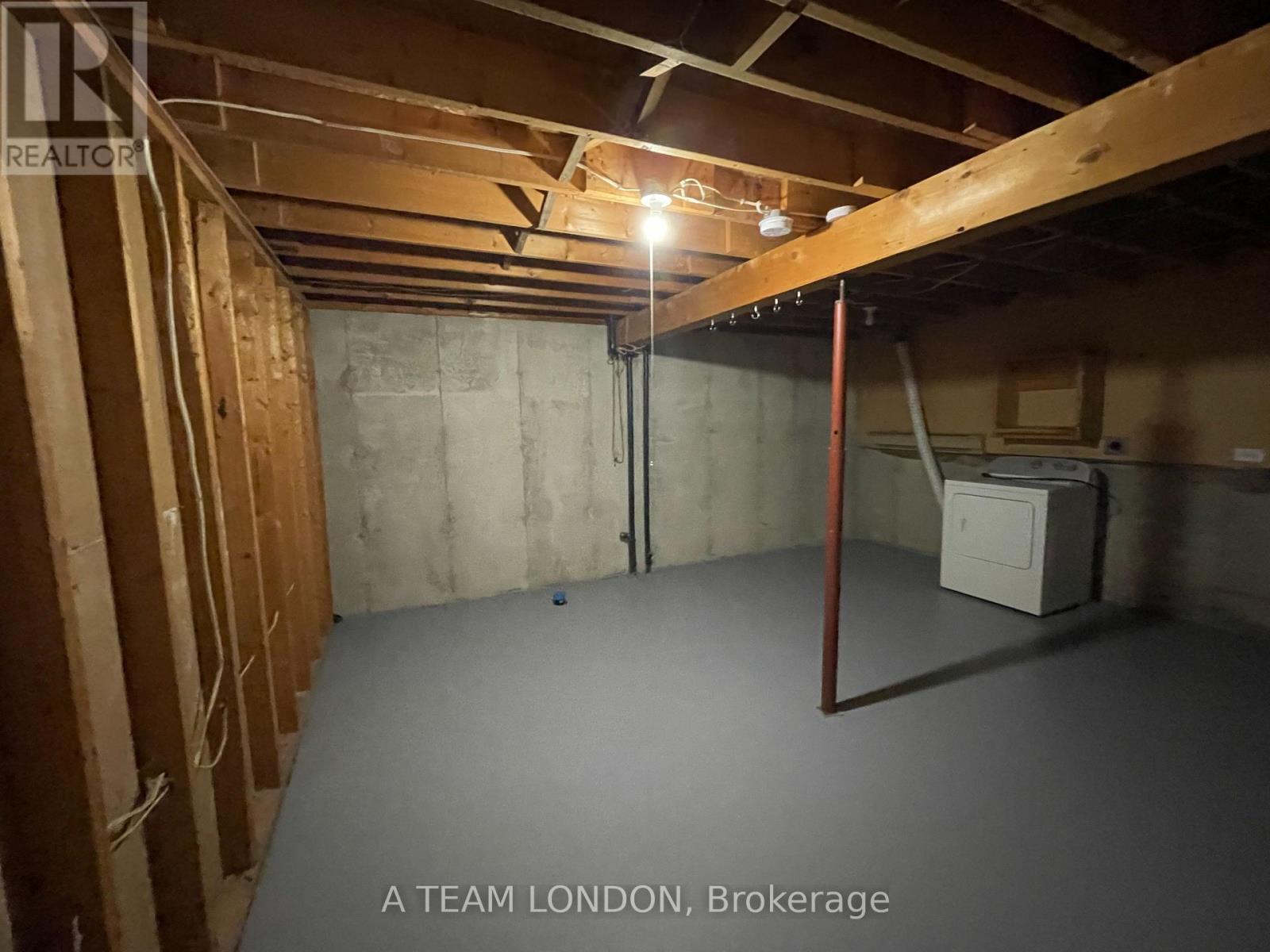 31 - 135 Belmont Drive, London South, Ontario  N6J 4J3 - Photo 19 - X12484416